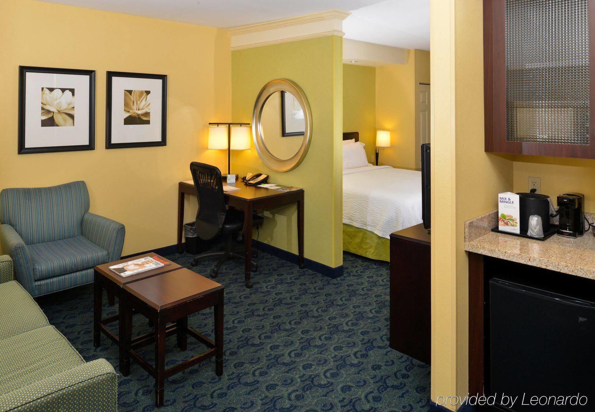 Springhill Suites By Marriott Corona Riverside Eksteriør billede